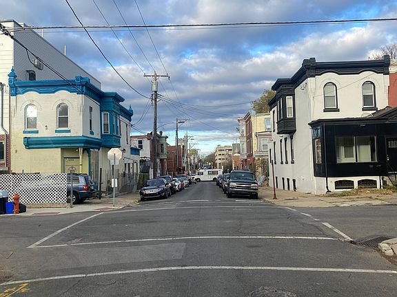 4th image of 1245 W Westmoreland St Floor 2