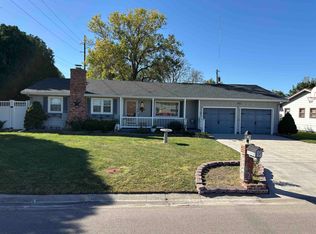 101 Alice Ave, Newton, KS 67114