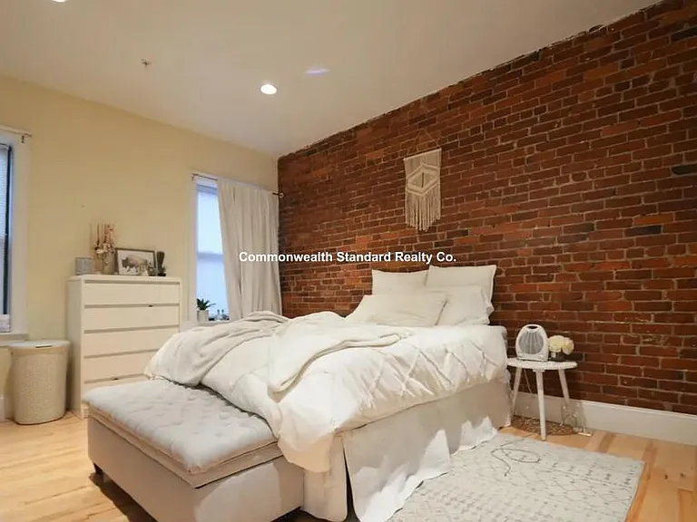 1203 Beacon St #7 — Photo 1