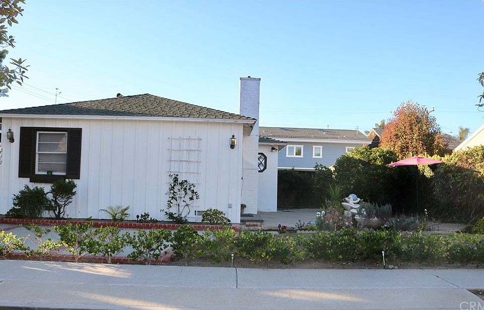 1st image of 217 15th St