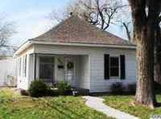 827 E 10th Ave, Hutchinson, KS 67501