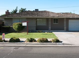 4675 E Clinton Ave, Fresno, CA 93703