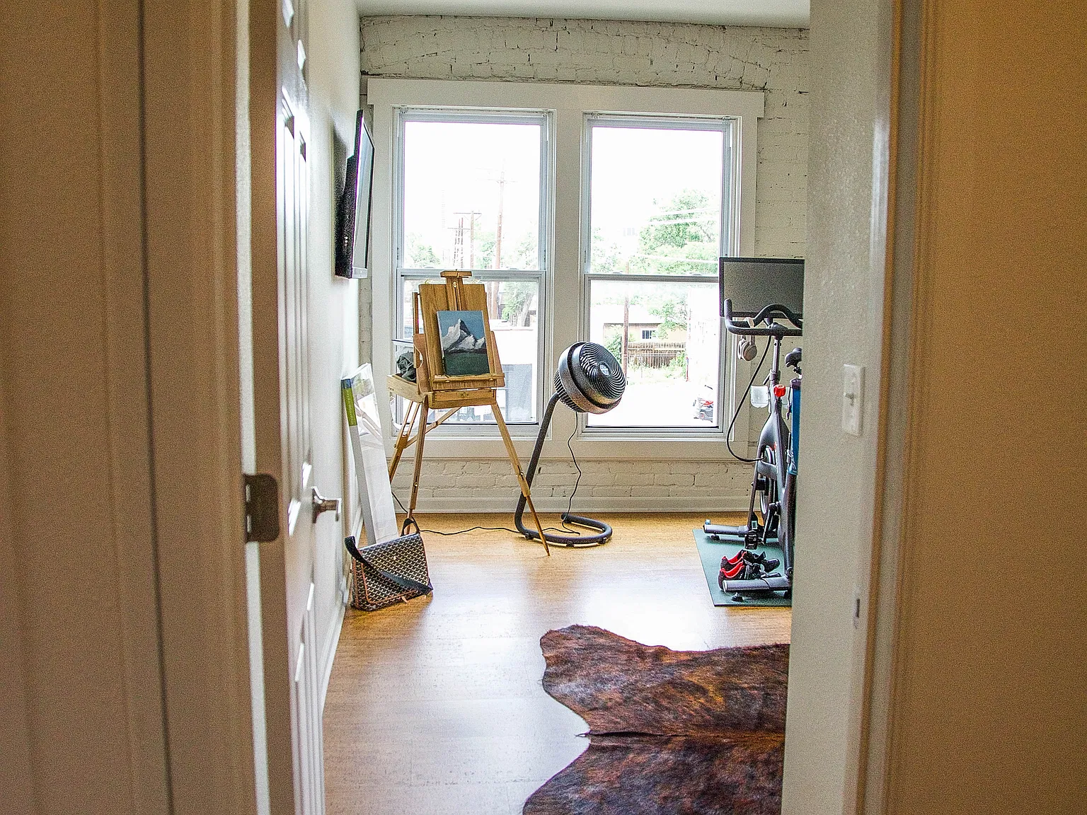 3 bed, 1.5 bath, 2130 sqft, $2,995 — Photo 4