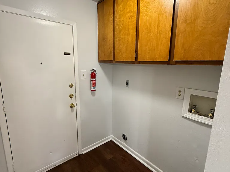 6 Harroun Ct #B — Photo 10
