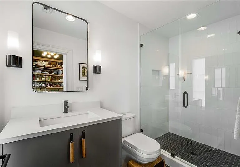 661 Auburn Ave NE #16 — Photo 37