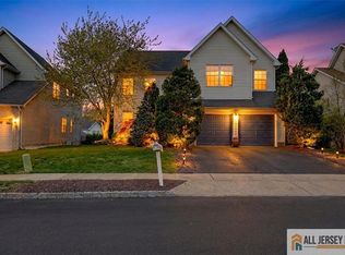 30 Aberdeen Dr, Old Bridge, NJ 08857