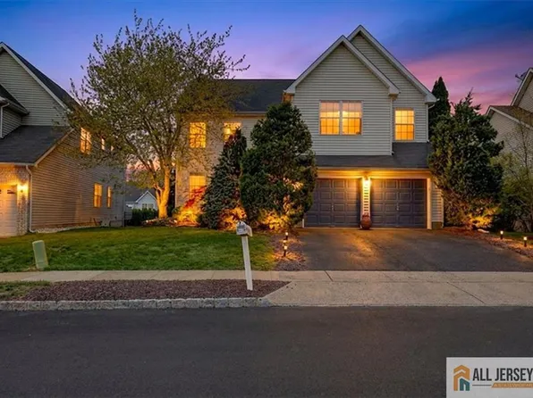 30 Aberdeen Dr, Old Bridge, NJ 08857