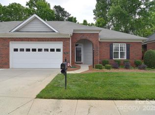 3814 Misty Glen Ct, Matthews, NC 28105