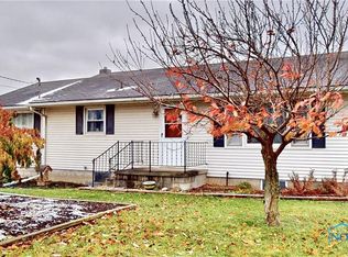 13113 Bishop Rd, Bowling green, OH 43402