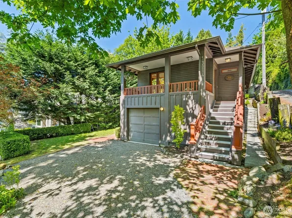 3214 E Mercer Street, Seattle, WA 98112
