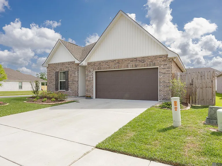 13138 Ducks Landing St — Photo 2