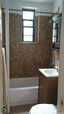 Rented by Realty 2000 Corp | media 29