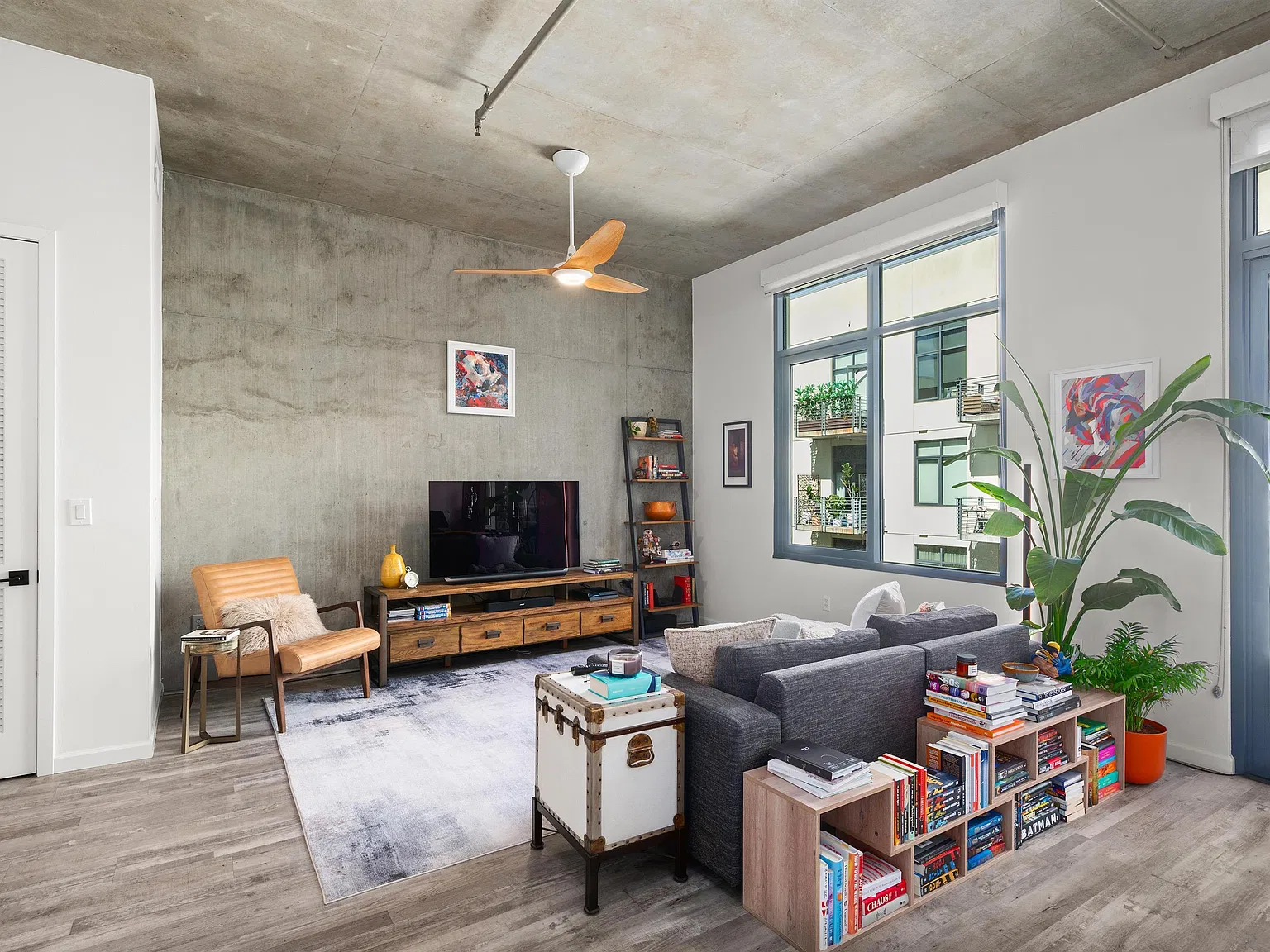 1050 Island Ave — Photo 3