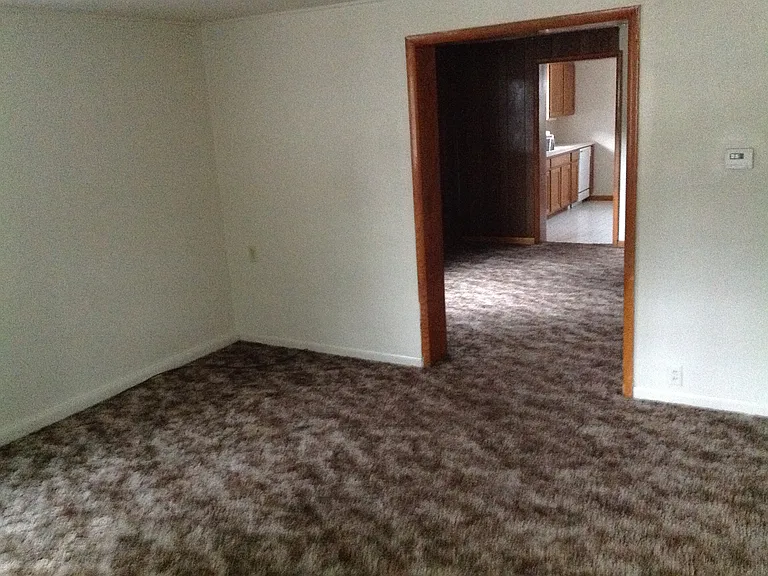 2911 Dudley Duplex — Photo 2