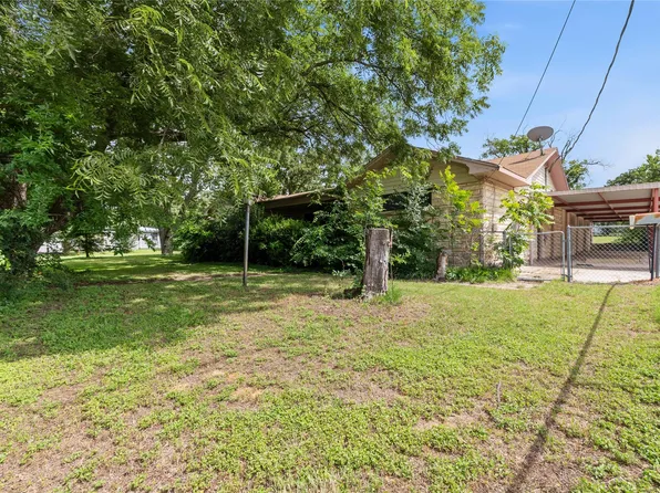 500 E Ham Ave, De Leon, TX 76444