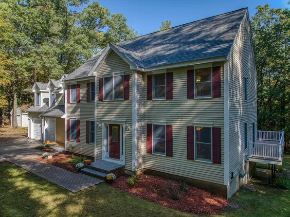 298 Harantis Lake Road, Chester, NH 03036