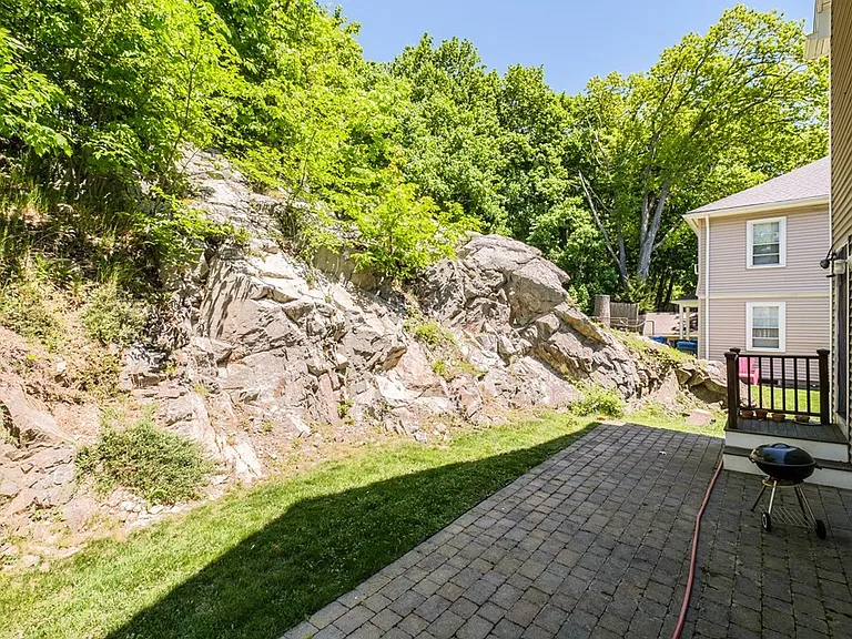 89 Overland Rd #2 — Photo 21