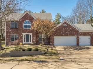 1541 Clayton Woods Ct, Ballwin, MO 63011