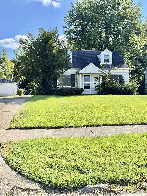 461 Francisca Ave. — Photo 1