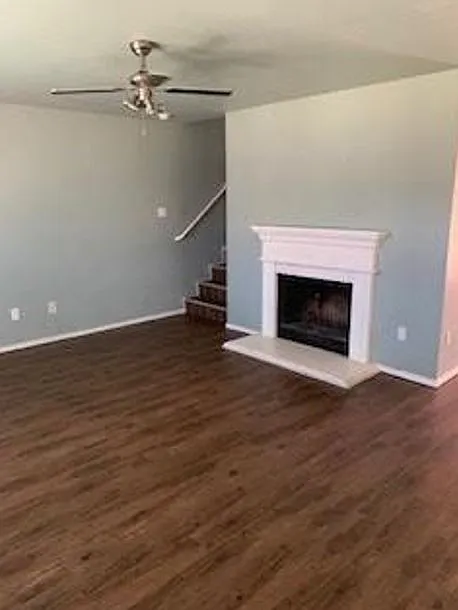 4 bed, 2580 sqft, $2,000 — Photo 2