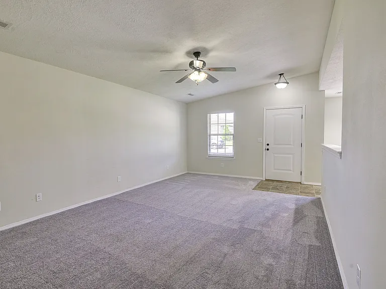 6603 Prairie Trl — Photo 8