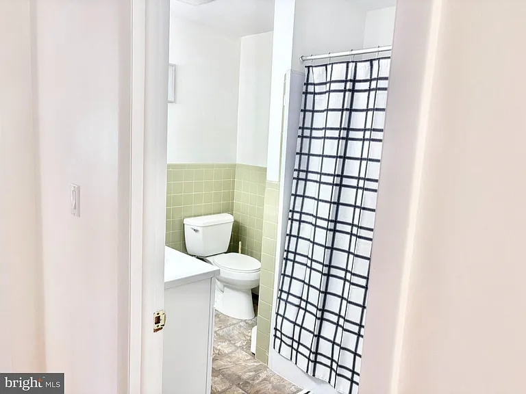104 Nautilus Dr — Photo 25
