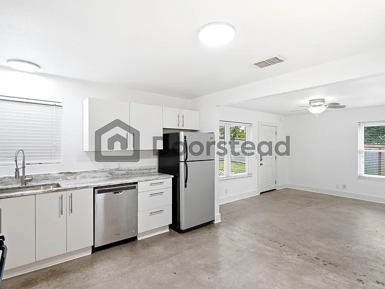 4804 Hillspring Cir #B — Photo 9