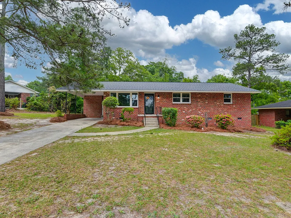 3506 Beverly Dr