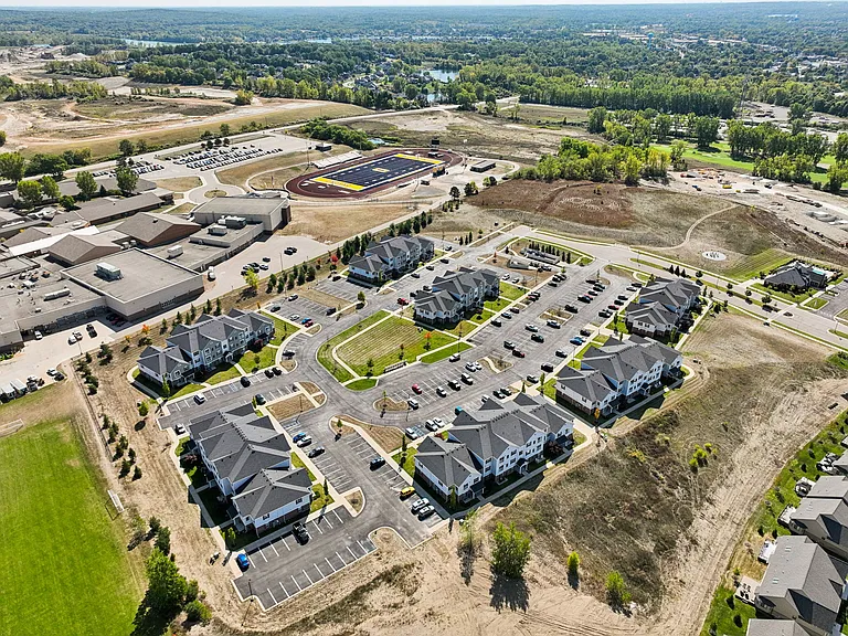 Abbey Ridge Apartment Homes — Photo 37