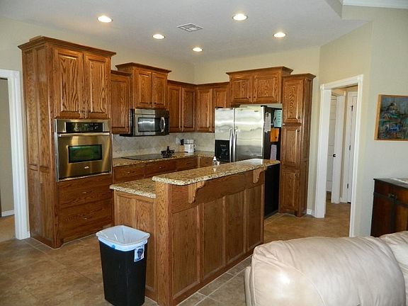 2nd image of 2720 NW Debracy Ave