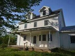 1946 E Berlin Rd, New Oxford, PA 17350