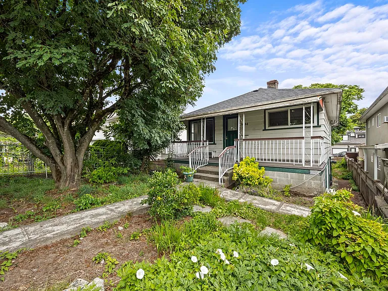 4736 Knight St — Photo 1
