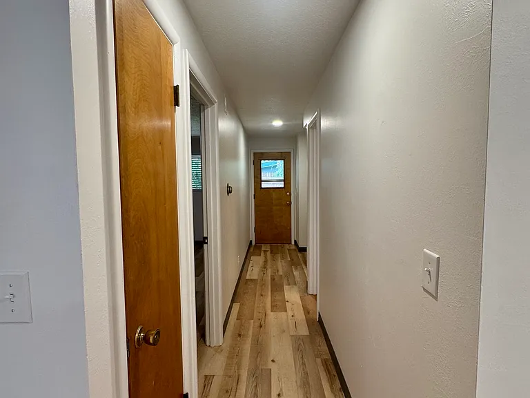 2102-2110 W Boise Ave — Photo 12