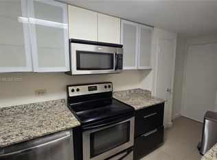 999 Brickell Bay Dr APT 2006, Miami, FL 33131