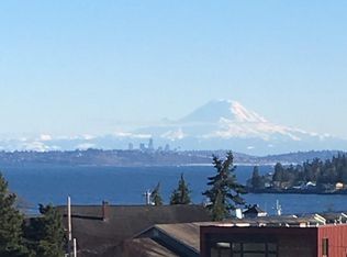 26207 Central Ave NE APT 201, Kingston, WA 98346