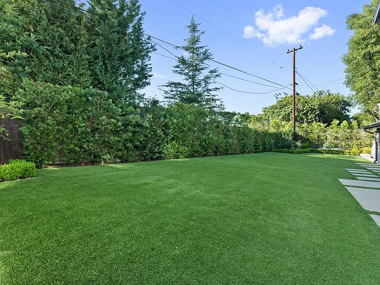 11951 Gladstone Dr — Photo 6