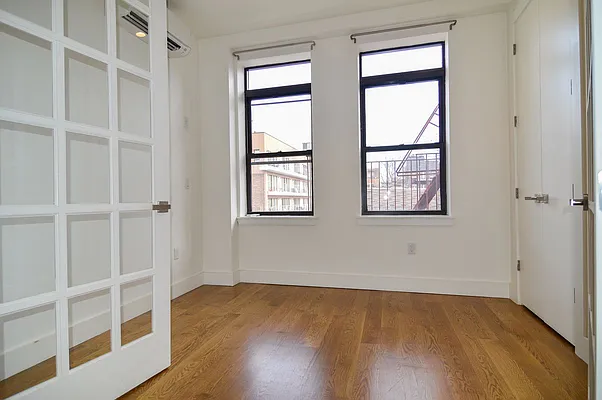 Rented by Lodger Corp | media 17