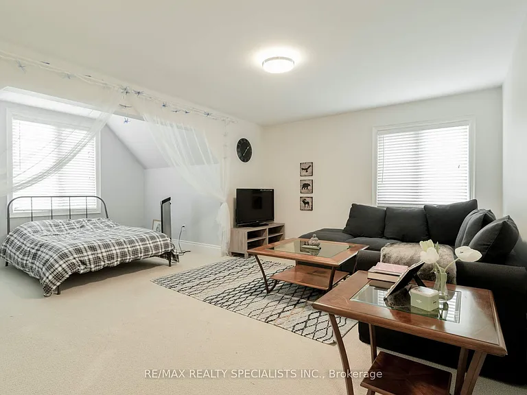 7 Scott Dr #UPPER — Photo 25
