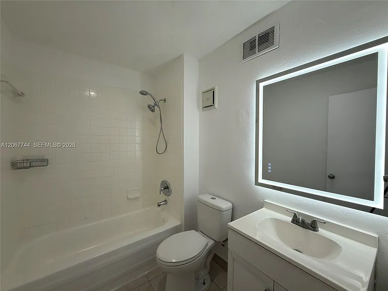7801 S Colony Cir S #202 — Photo 16