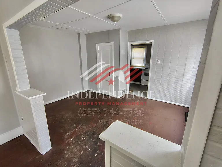 515 Mertland Ave — Photo 6