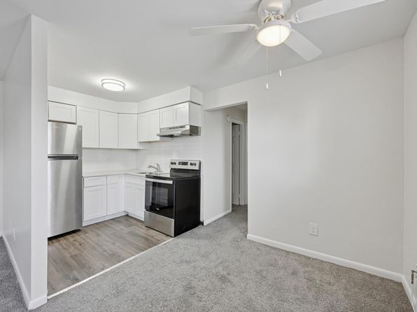 111-13659 Philmont Ave #113