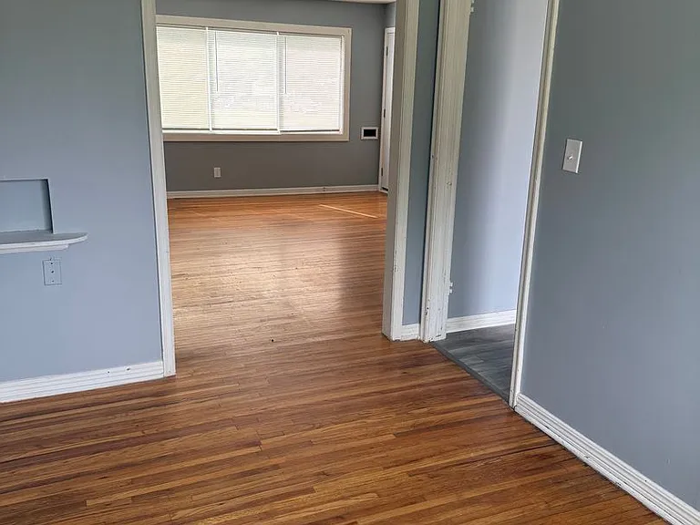 638 S Woodlawn Blvd — Photo 23
