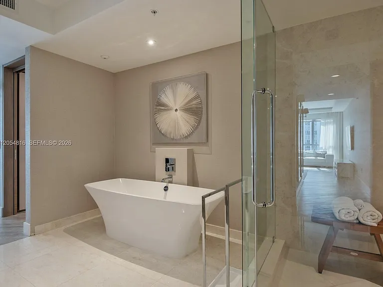 17301 Biscayne Blvd #1609 — Photo 37