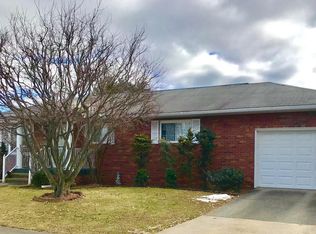 3907 Winfield Ave, Moosic, PA 18507
