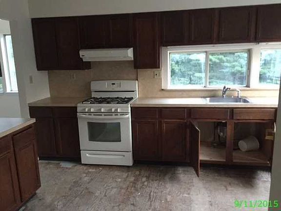 5th image of 3 Tudor Cir #10
