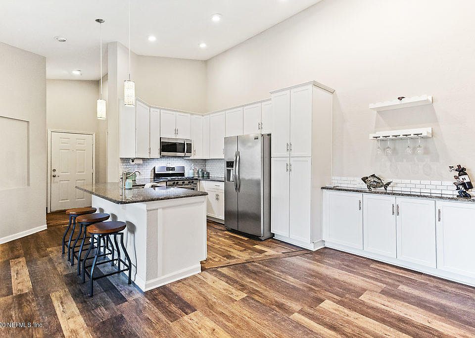 1st image of 13810 SUTTON PARK Drive #921