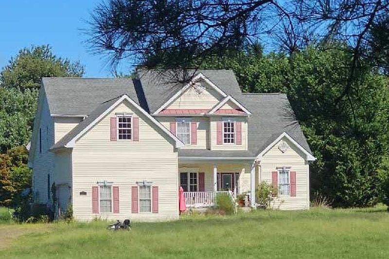 1st image of 23 Stemmers Run Rd