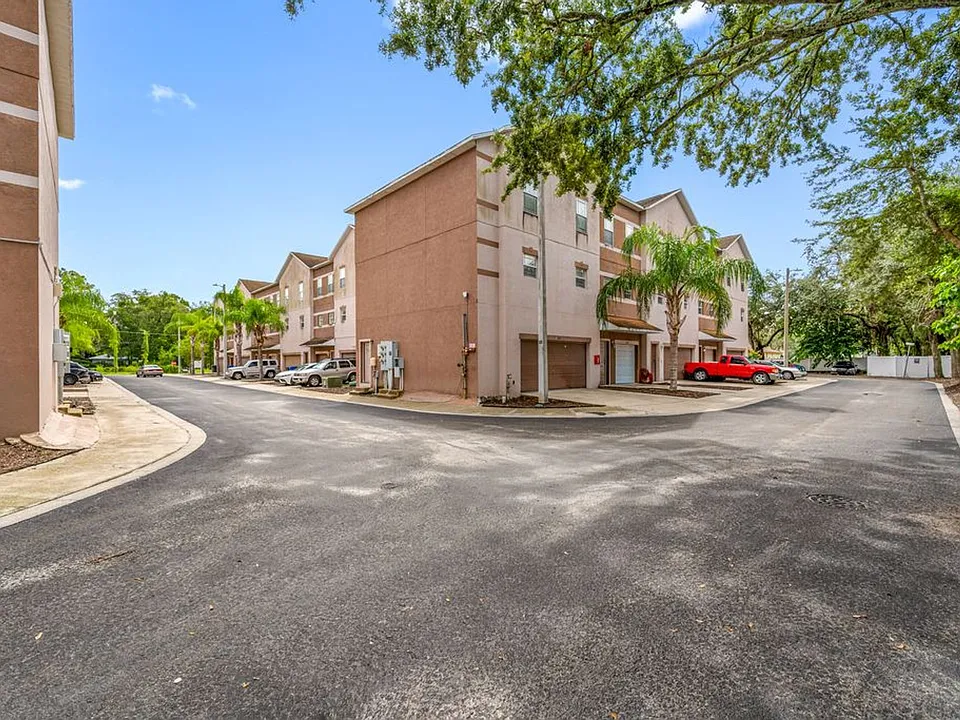 Tampa Commons