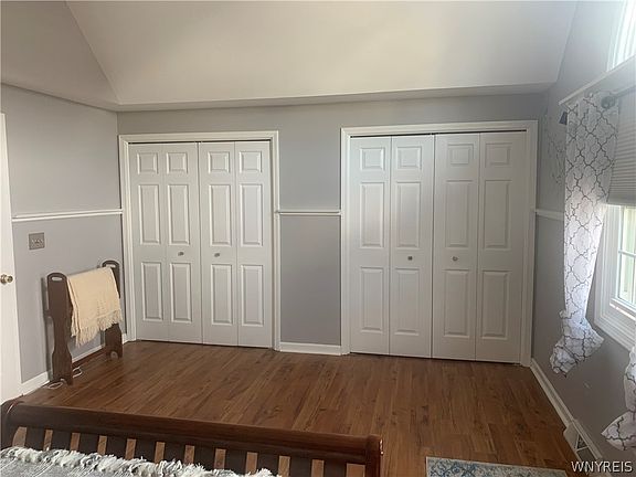 3rd image of 33 N Hill Dr