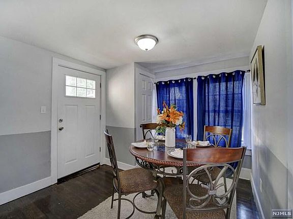 2nd image of 40 Lanark Ave #42